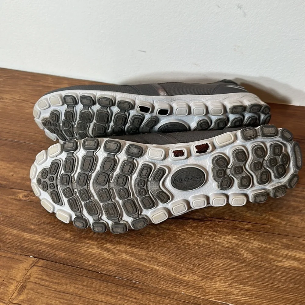 Skechers Gray Pink Sparkles Lightweight Memory Foam Slip On Shoes Women's 11 - Picture 8 of 12